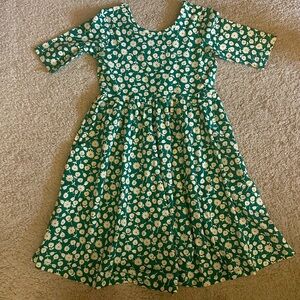 Gorgeous brand new Hanna Andersson dress size 8 green